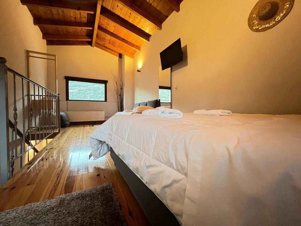 Guesthouse Mouses Kalavryta Esterno foto