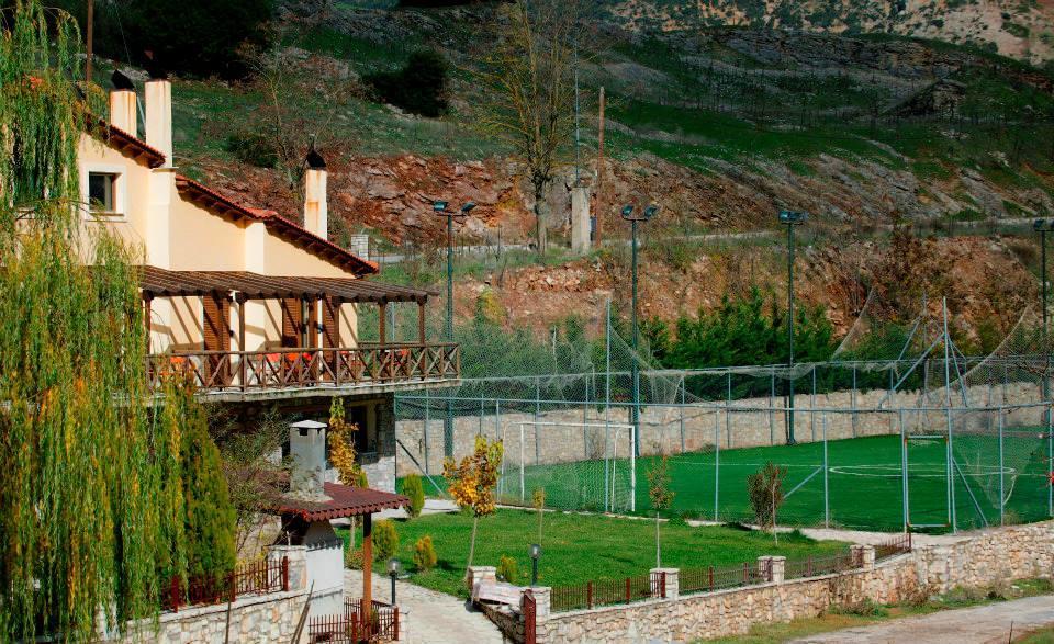 Guesthouse Mouses Kalavryta Esterno foto
